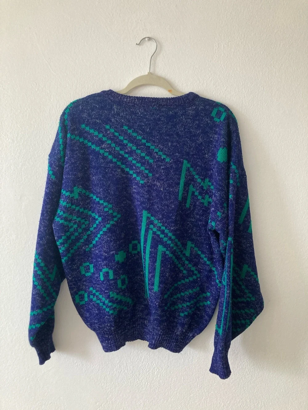 Vintage-Inspired Blue & Green Geometric Crewneck Sweater